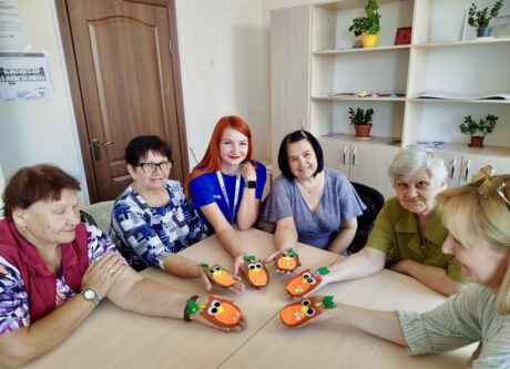 «Я знову знайшла своїх дівчат»: історія Раїси, яка віднайшла надію після втрати дому